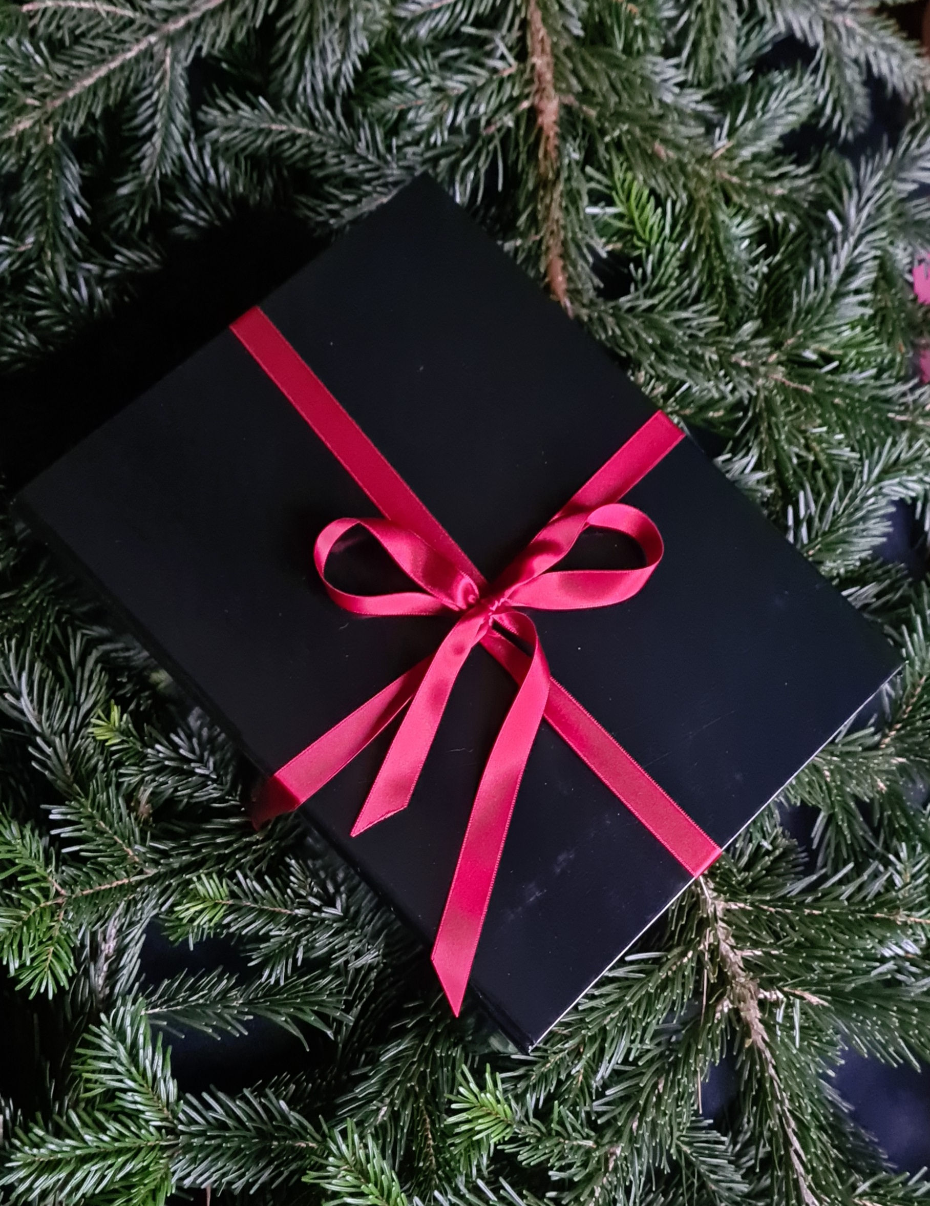 Coffret cadeau chemin de table et décoration de table.