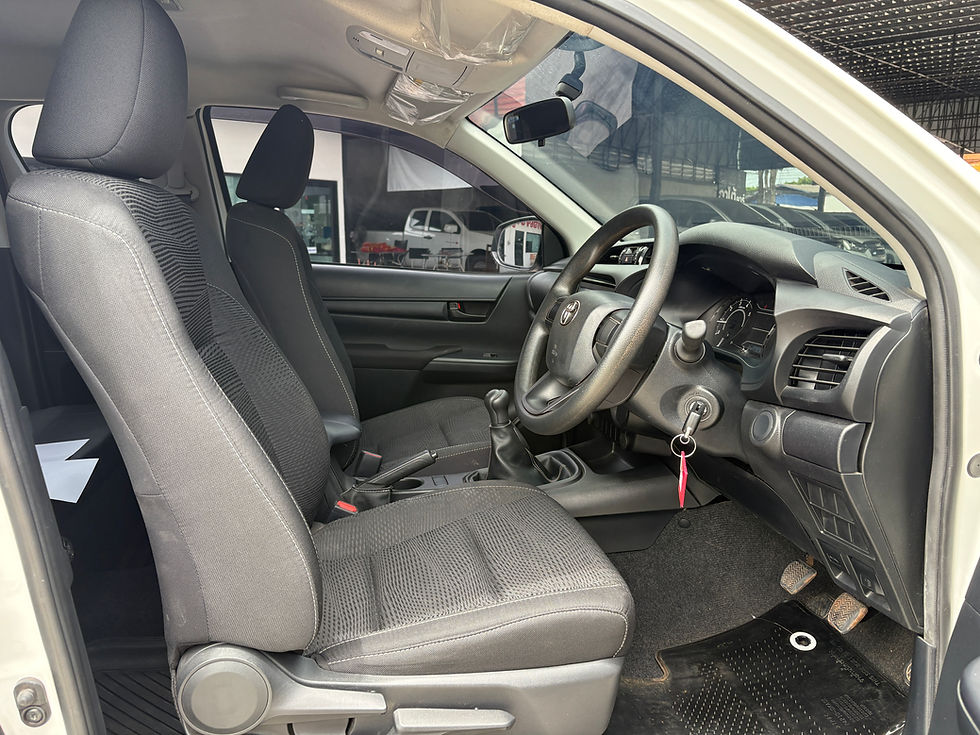 Thumbnail: Toyota Hilux Revo 2.4 Z-Edition / Manual 2024 (A1011)