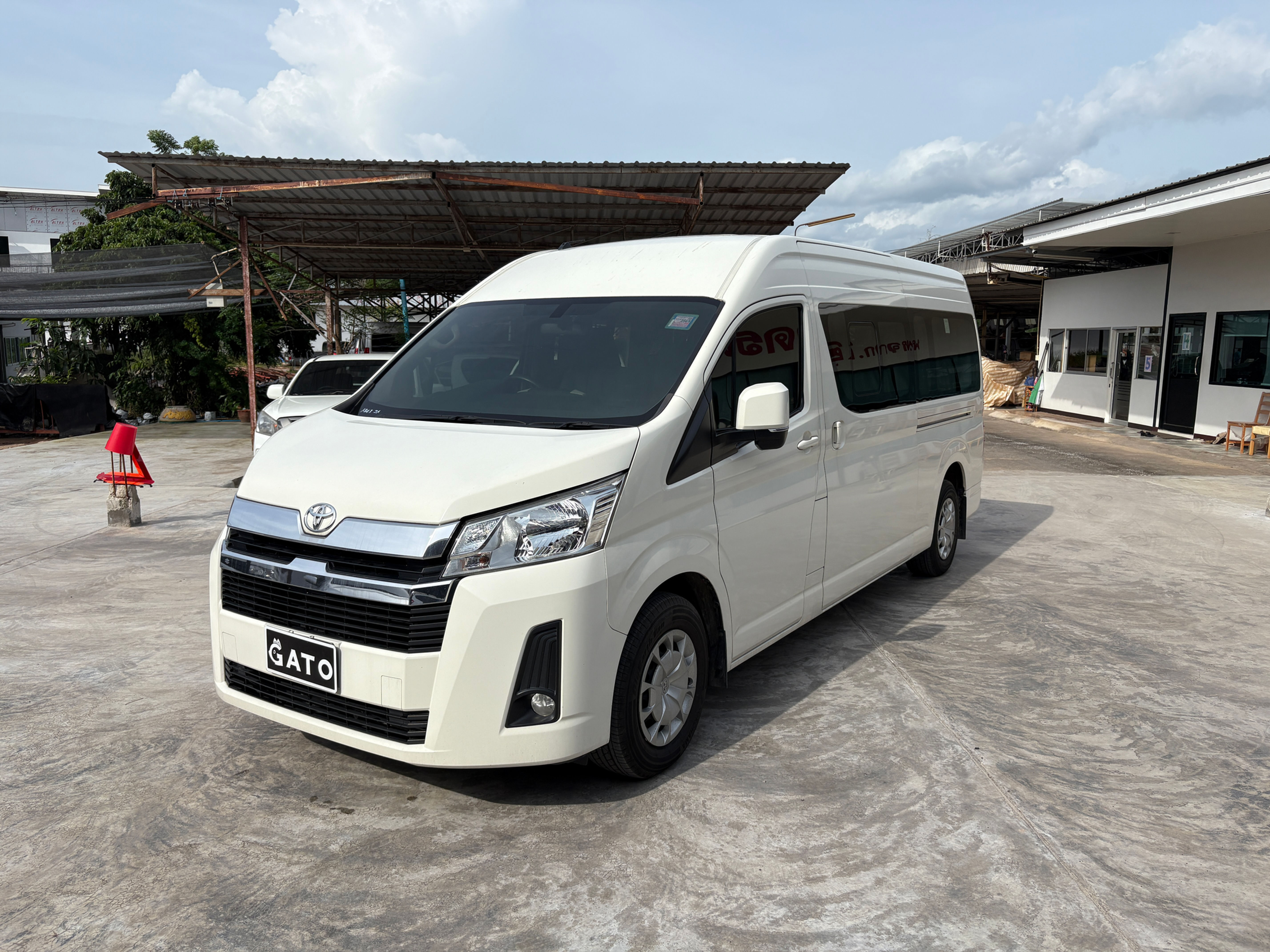 Toyota Commuter 2.8 AT / 2020 (A747)