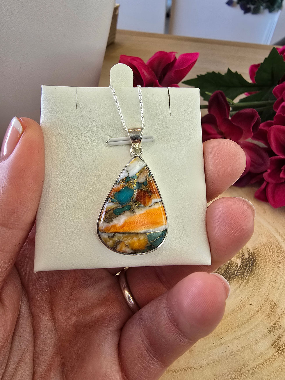 Thumbnail: Oyster Mohave Sterling Silver Pendant and Chain - 6.8g