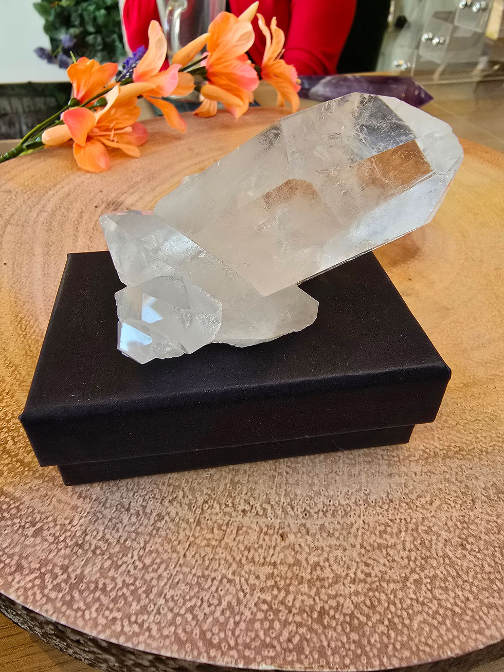 Clear Quartz Cluster - 110g - 7cm x 5cm