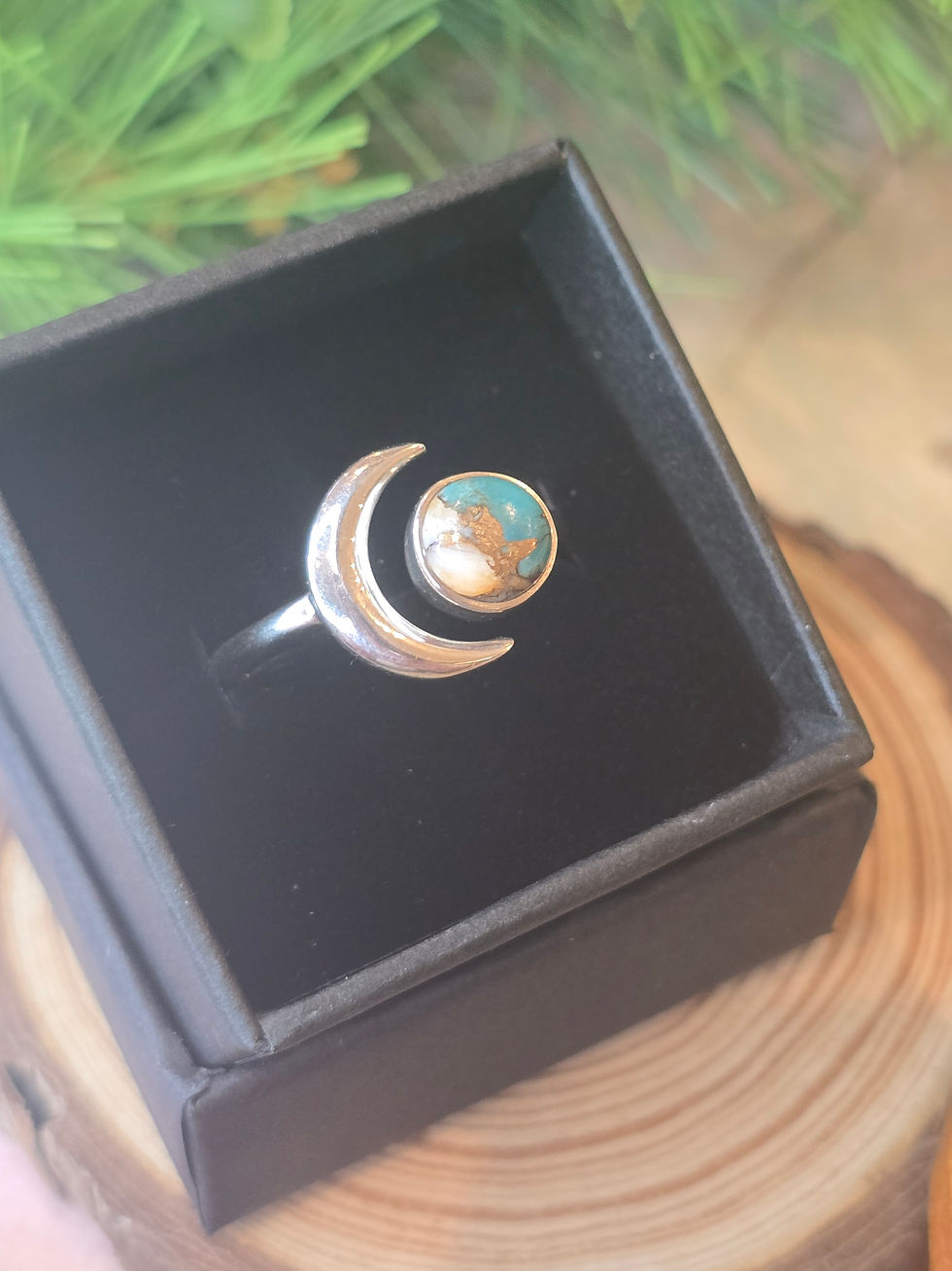Oyster Mohave Turquoise Sterling Silver Moon Ring - 2.8g - Adjustable