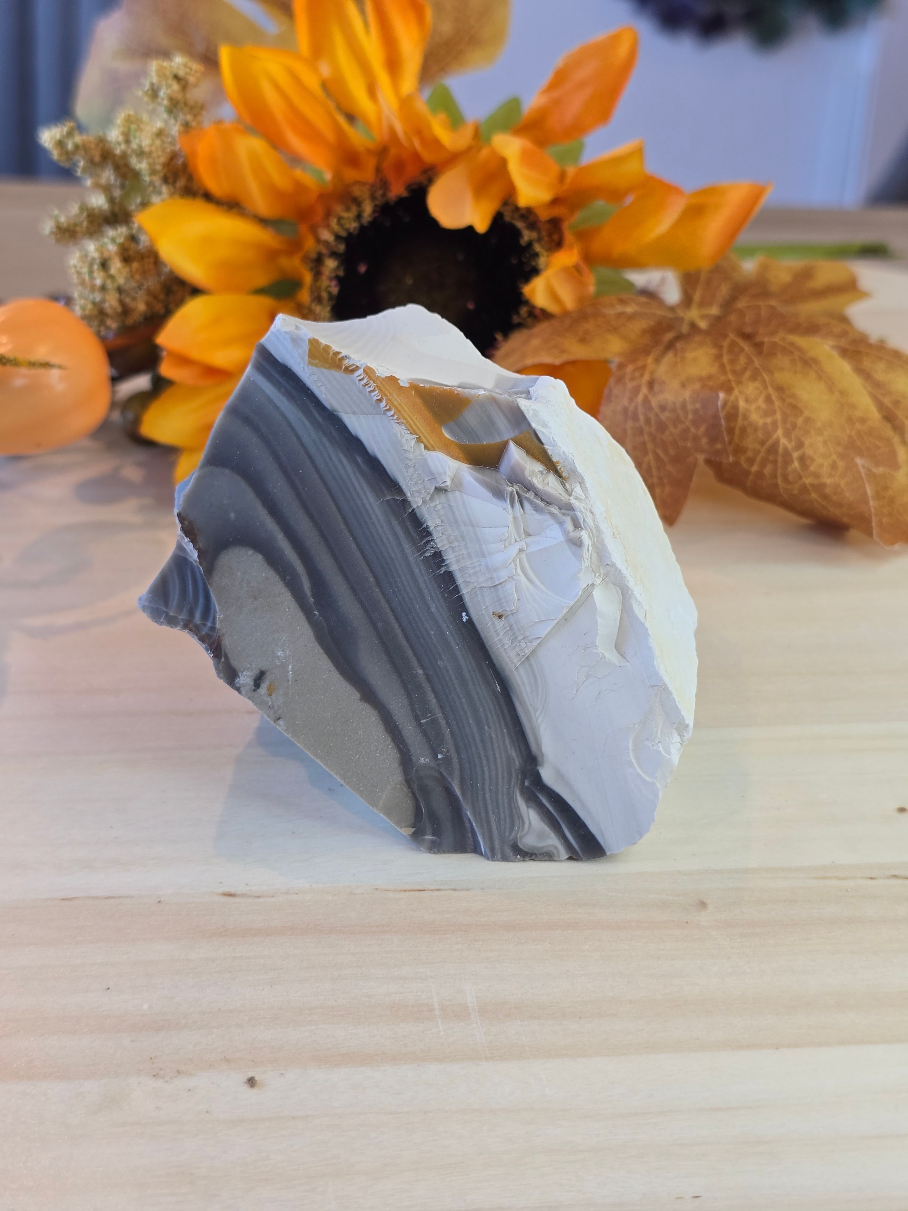 Rough Flint (Poland) - 406g - 9 x 7.5cm