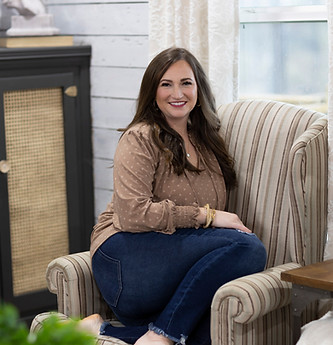 Interior decorator based in Mississippi