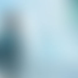 למה מותגים משנים את האות הכי יציבה באלפבית?