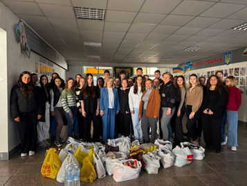 КОЛЕДЖ ОРГАНІЗУВАВ ГУМАНІТАРНУ ДОПОМОГУ В МЕЖАХ СОЦІАЛЬНОГО ПРОЄКТУ «РОБИ ДОБРО – І БУДЕ ДОБРО»