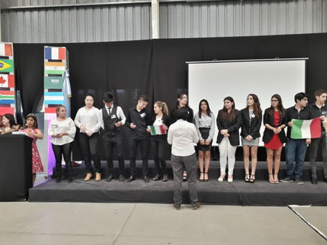 Mano Amiga participó en el “Modelo de Simulación Estudiantil” Cumbre Distrital del G20