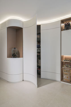 002 Store