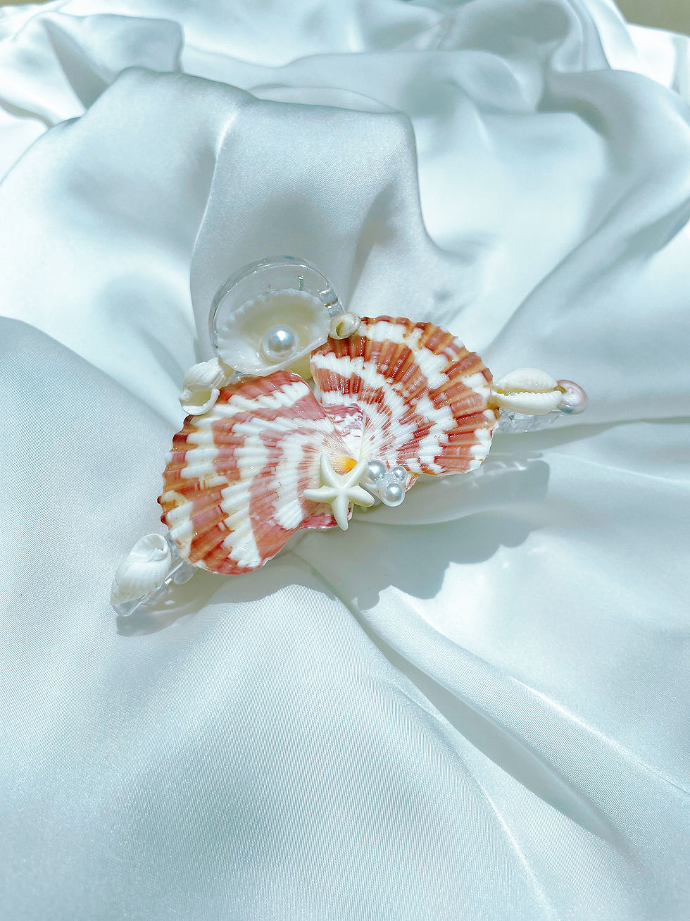 Thumbnail: Hair Claw Clip