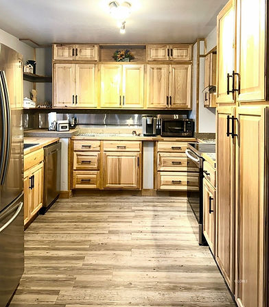 348 s i kitchen.jpg
