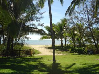 Whitehaven Apartments - Cairns. New, modern apartments 100m to the beach and 10 minutes from the cit