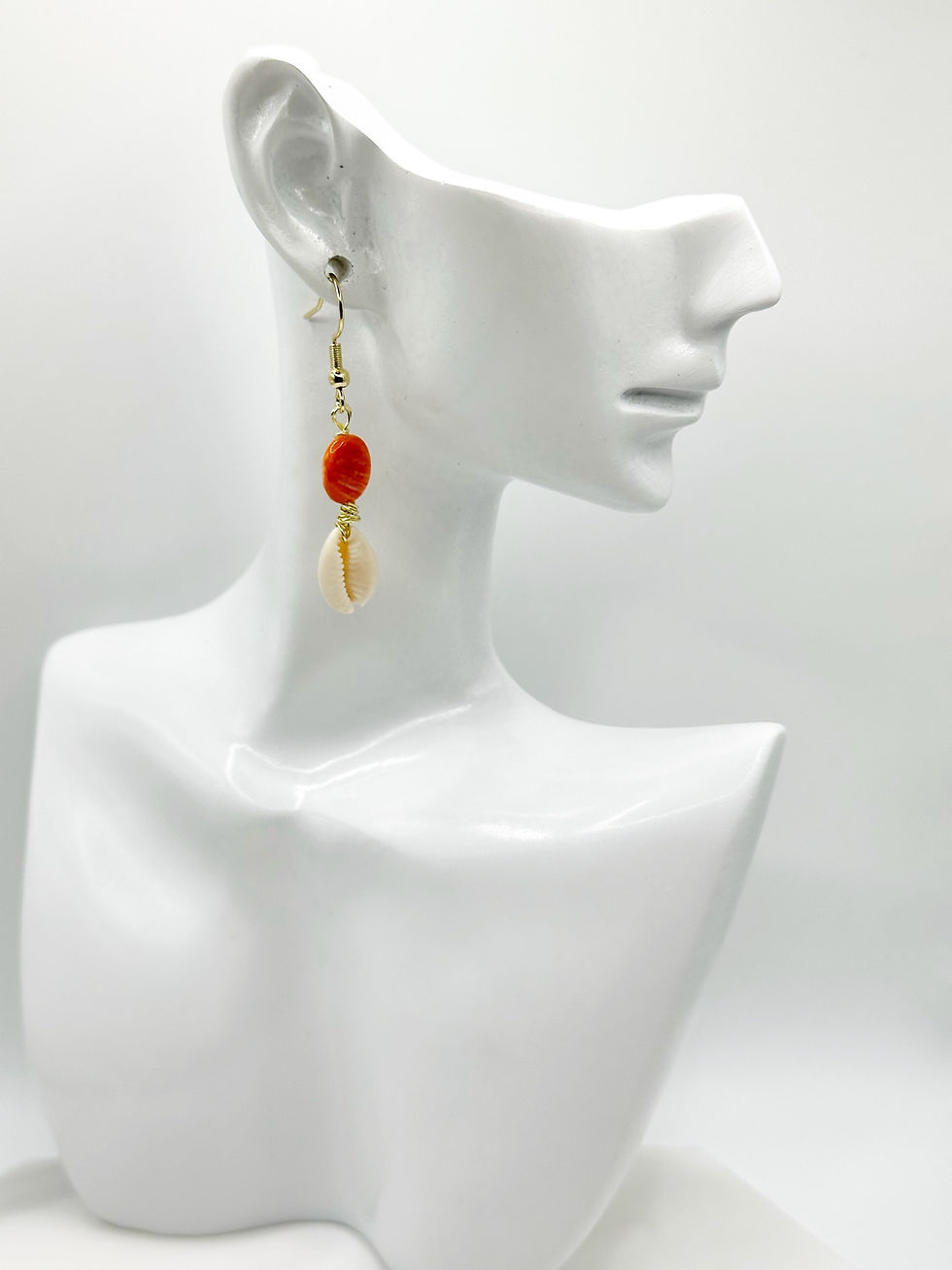 Thumbnail: Dainty Spondylus Earrings