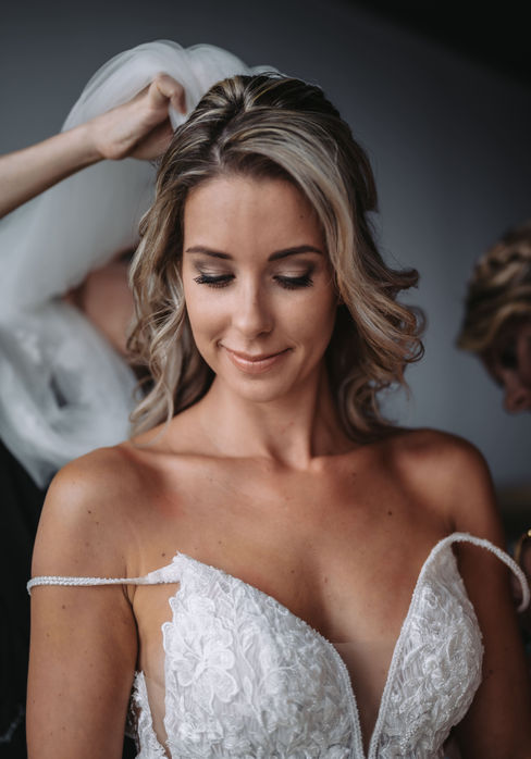high end wedding photography  Velvet Photography love stories bruidsreportage bruiloftfotografie