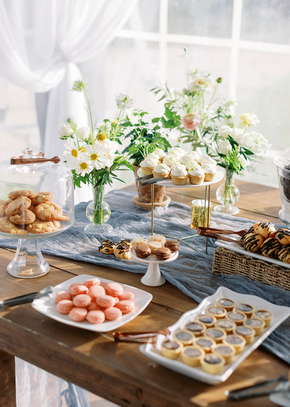 anthia-design-camp-hale-wedding-florist10.jpg