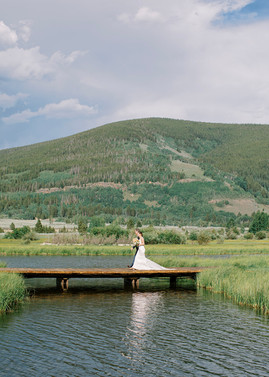 anthia-design-camp-hale-wedding-florist3.jpg