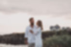 Séance photo engagement sur la côte Atlantique, 44. Photographe mariage alternatif et elopement à Nantes