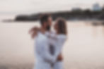 Séance photo engagement sur la côte Atlantique, 44. Photographe mariage alternatif et elopement à Nantes