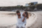 Séance photo engagement sur la côte Atlantique, 44. Photographe mariage alternatif et elopement à Nantes