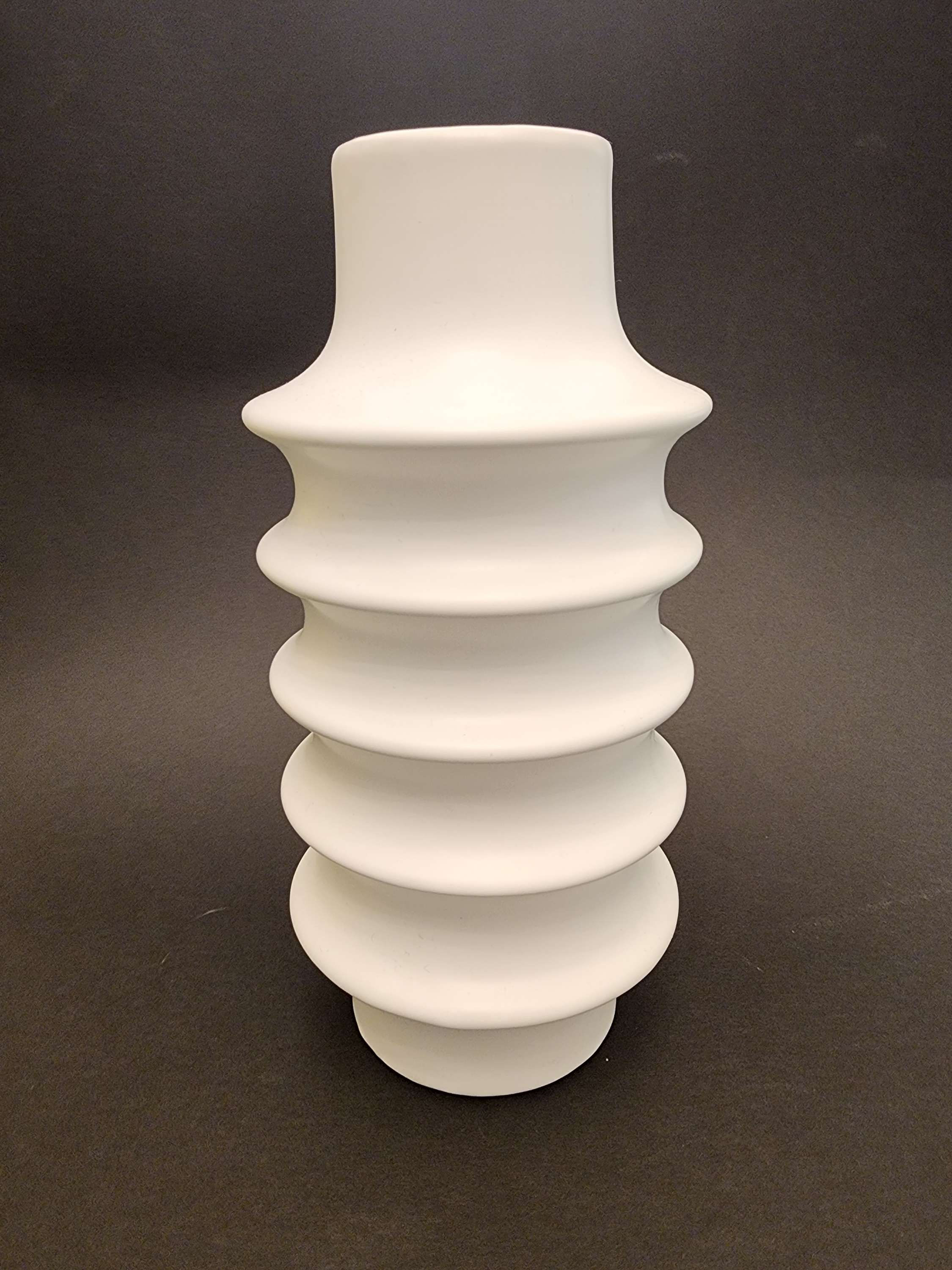 Vase tall looped