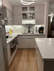 Toronto custom condo kitchen with flat bevel edge doors 