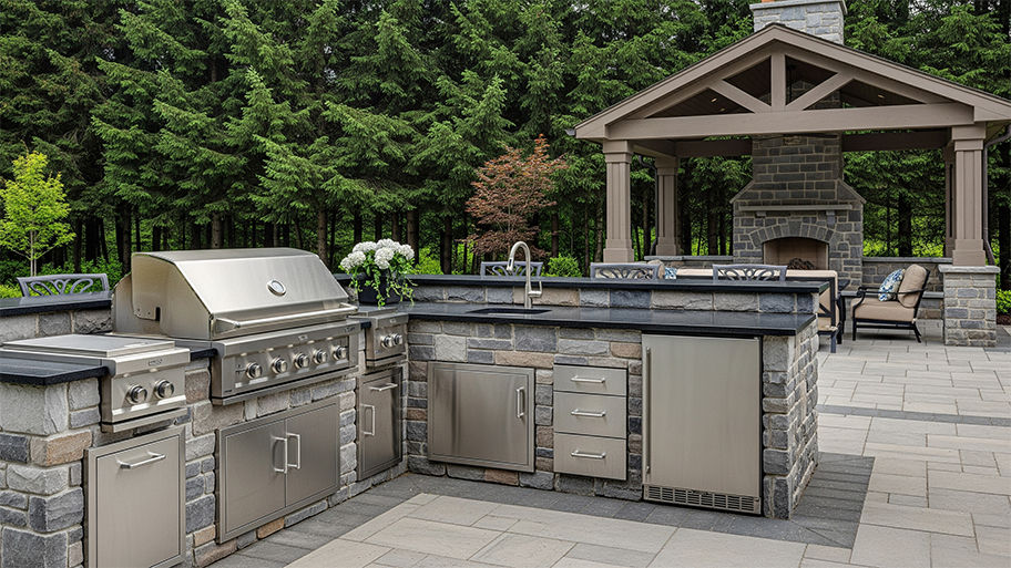 luxury-outdoor-kitchen-patio