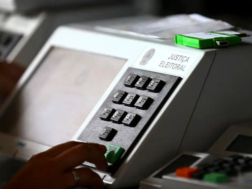 Candidatos que usarem cargos indevidamente visando reeleição podem sofrer multa e até cassação