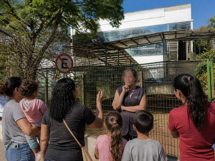 Sem aviso oficial, mães relatam que crianças ficam em casa em dias alternados em creche de Caieiras