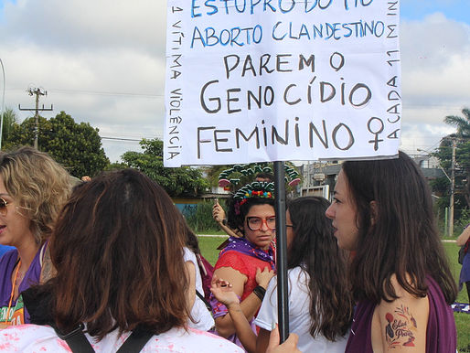 Uma agressão a cada 4 horas, um assassinato por dia: a realidade da mulher no Brasil