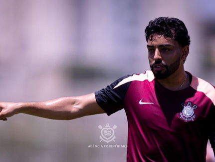 Lateral-esquerdo que hoje brilha pelo Corinthians deu passos importantes de sua formação na Sociedade Esportiva e Recreativa de Caieiras; clube registrou visita do pai do atleta recentemente.