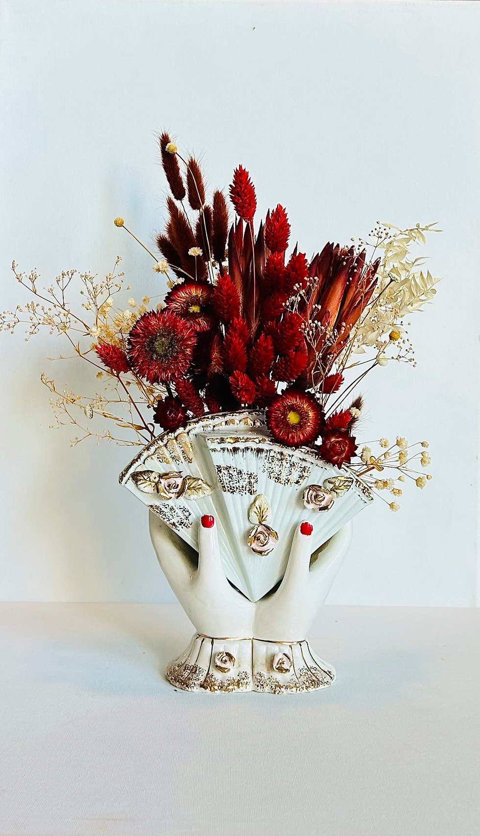 Thumbnail: queen of hearts arrangement 