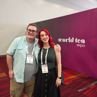 Ana and I taking a final somber selfie before the end of the expo