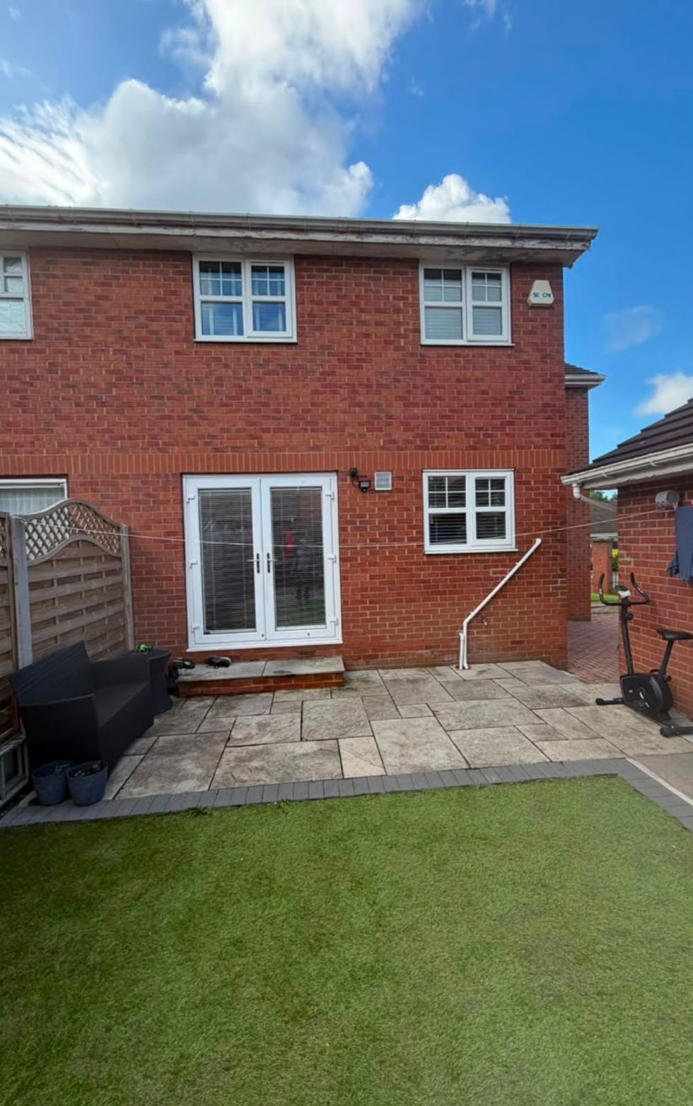 change-white-upvc-to-irish-oak-upvc-armley-leeds