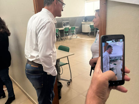 Prefeito de Araraquara visita núcleo da ADRA