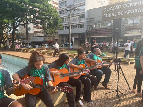 Crianças e adolescentes da ADRA celebram o Dia Mundial da Música