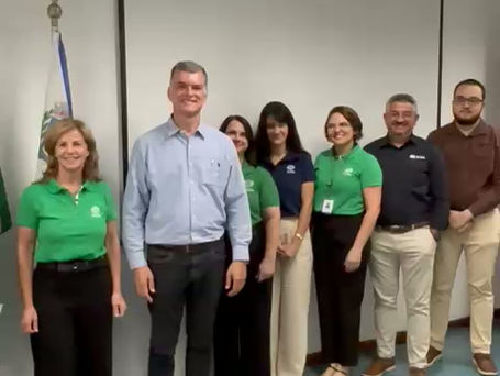Reunião na prefeitura para discutir ações futuras