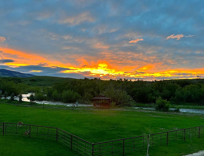 Best 625 Sunset.jpg