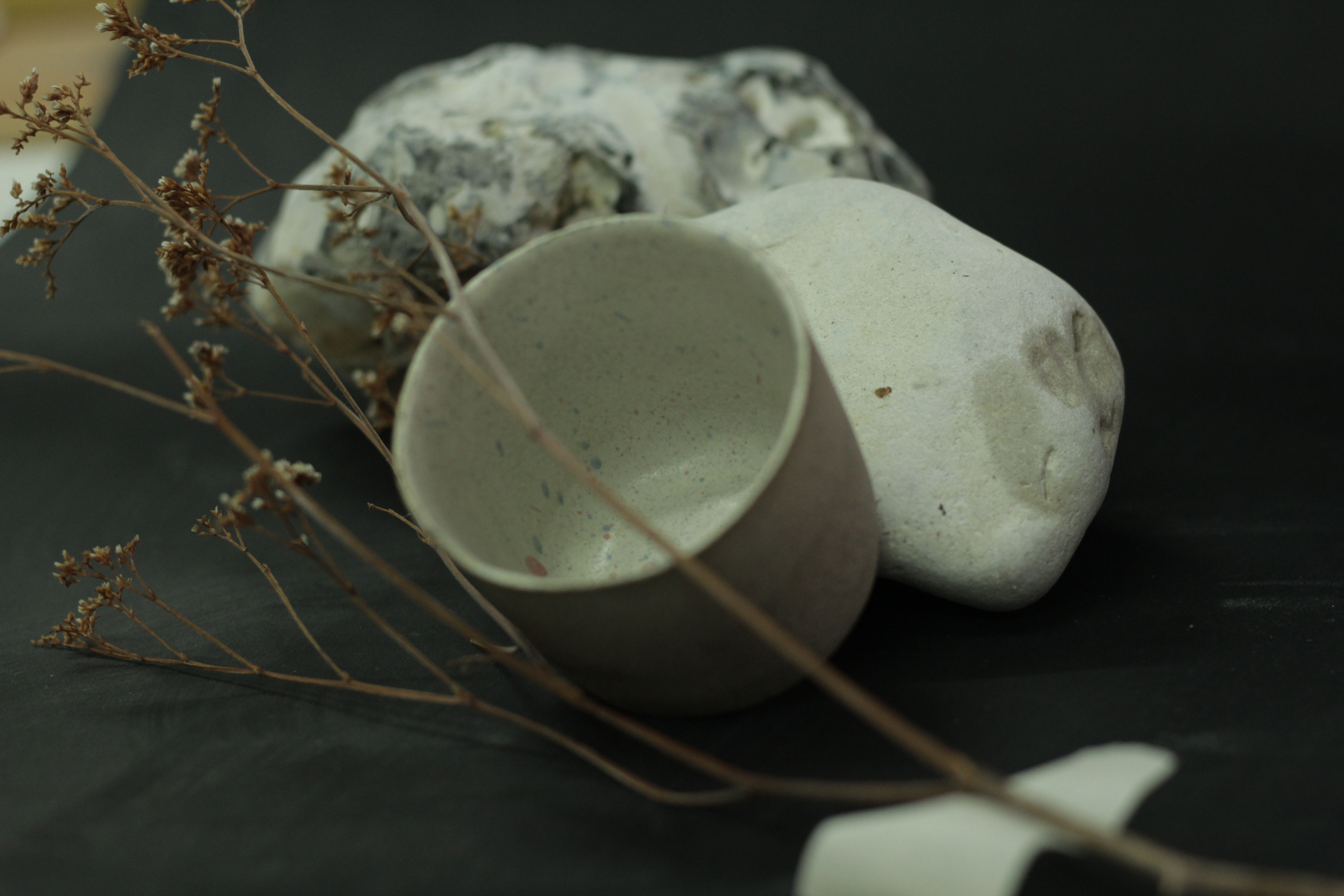 Small simple cup (plain)