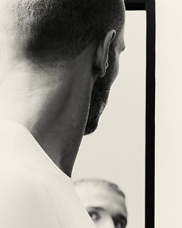 Thérapie transgénérationnelle à Barcelone – Benjamin Simeoni