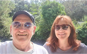 portrait of sculptor and painter exhibition in Aigues-Mortes