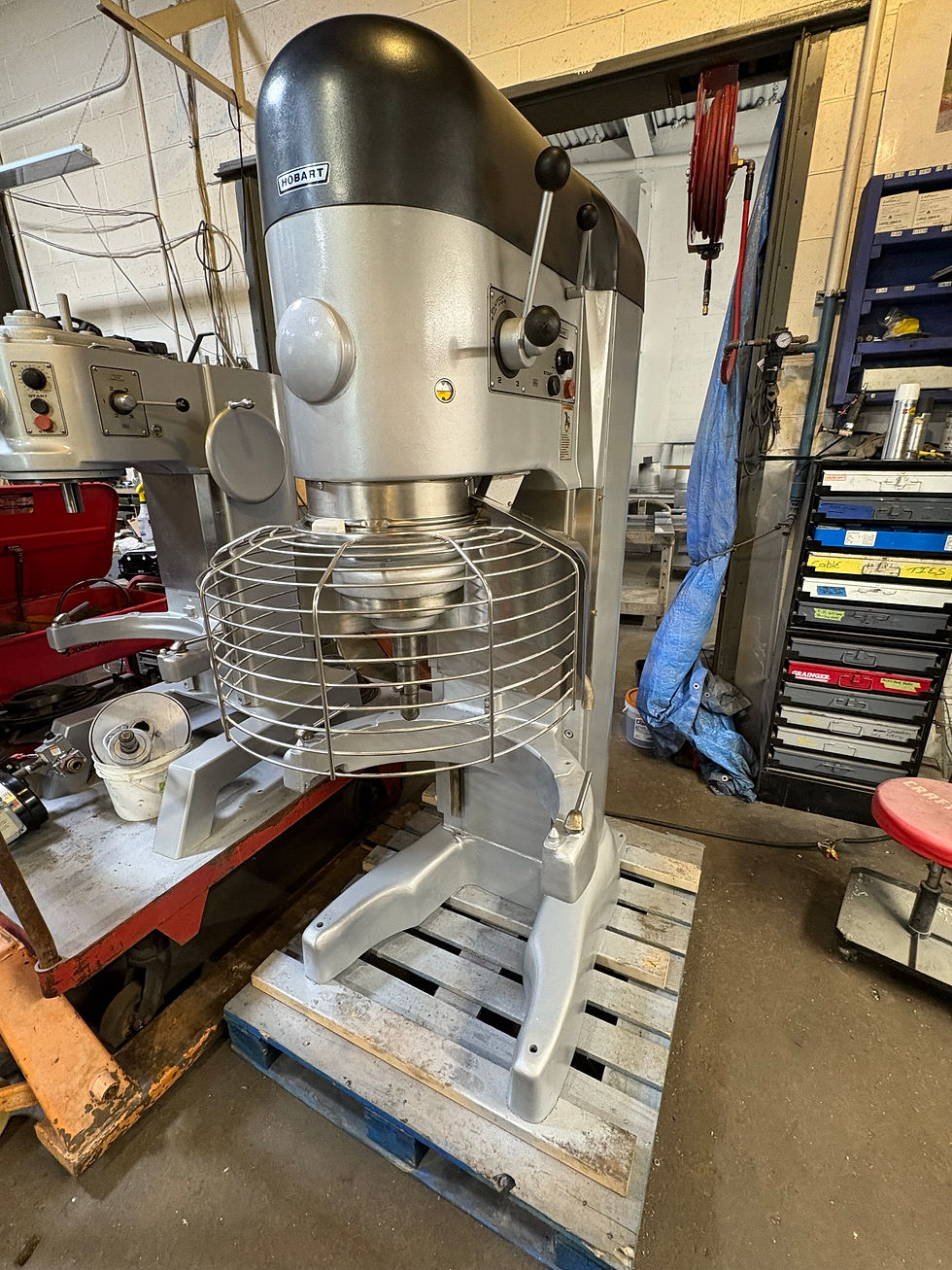 Hobart V1401 - 140 Quart Industrial Bakery Mixer w/ Bowl Guard - FULLY REBUILT!