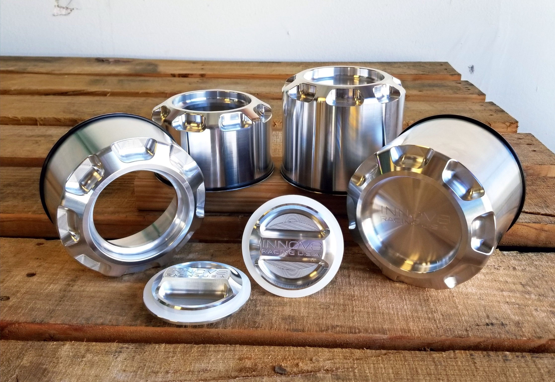 2005+ Ford Superduty Center Cap Kit