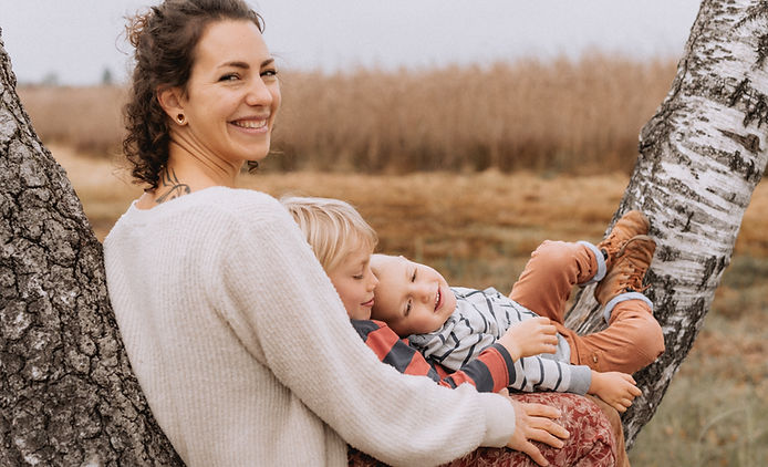 Coaching für Mütter, Mütterberatung, Familienberatung, Elternberatung, Erziehungsberatung, Entwicklungstrauma, Stress, Traumatherapie, Schulprobleme, Traumaintegration, Kindheitstrauma, Mütterhilfe, Frauenhilfe, Unterstützung Mutter, Uster, Zürich, Schweiz