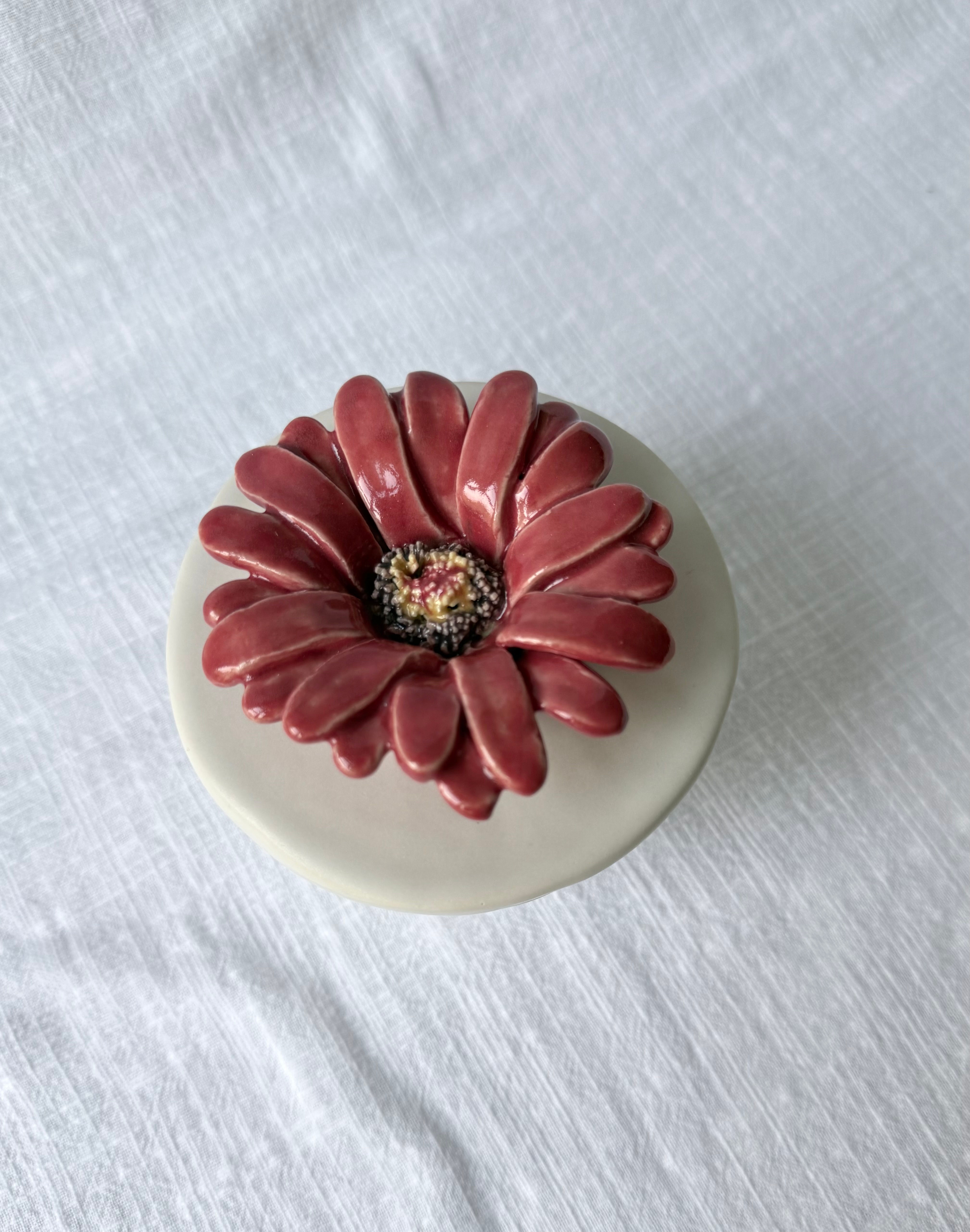 Salt Vessel - Zinnia