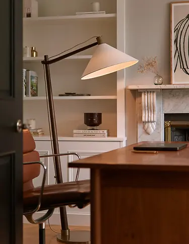 heathfield-floorlamp-abel-lifestyle1.webp