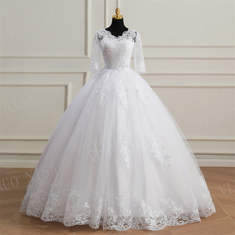 Fashion Classic Luxury Lace V Neck Ball Gown White Wedding Dresses Half Sleeve P