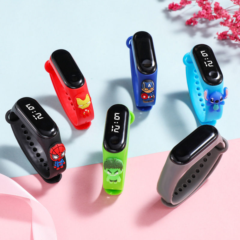 Fashion Spiderman Iron Man Kids Watches for Gilrs Mickey Minnie Mouse Stitch LED