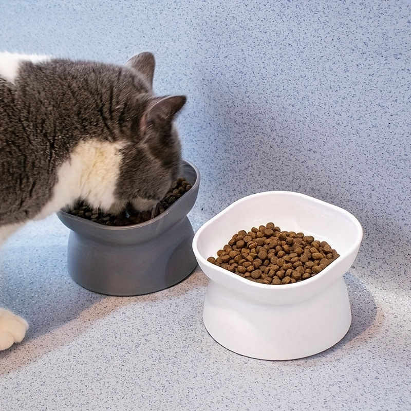 Thumbnail: Ergonomic Anti-Spill Cat Bowl: Health-Conscious, Sleek Design for Food & Water