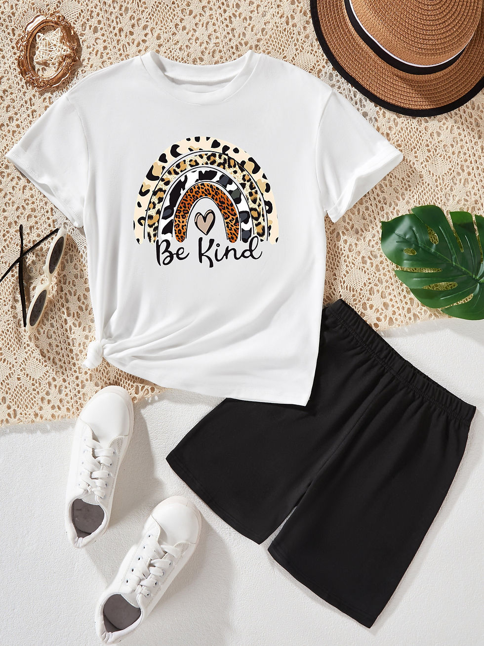 2pcs Girl's BE KIND Print Summer Outfit, T-shirt & Casual Shorts Set, Girl's Clo