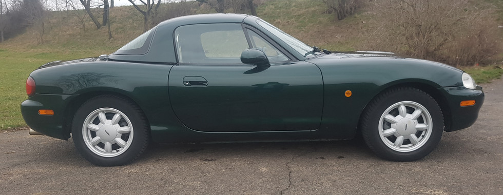 Import Auto Allemagne - Auto Convoi Allemagne - Mazda MX5 1.6i 16V 110ch