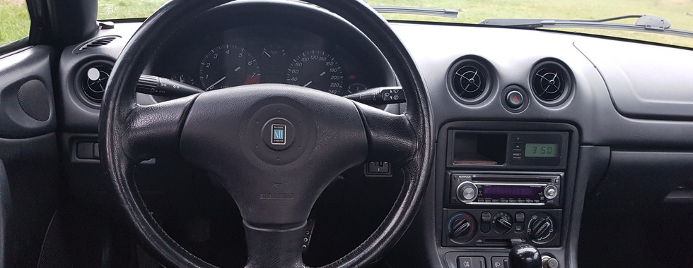 Import Auto Allemagne - Auto Convoi Allemagne - Mazda MX5 1.6i 16V 110ch